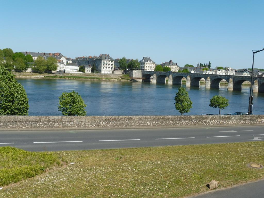 Hotel Rive Gauche Saumur Exterior foto